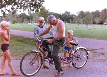 1982-06-Chamberlain-camping.jpg